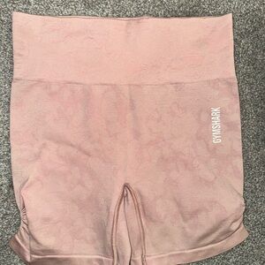 Gymshark Adapt Camo Seamless Shorts Light Pink